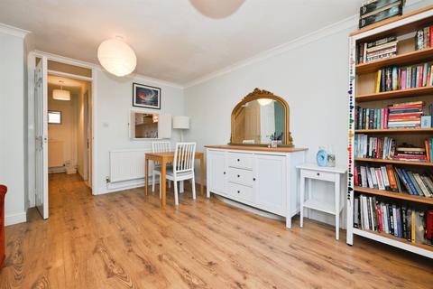 2 bedroom terraced house for sale, Ludwick Way, WELWYN GARDEN CITY