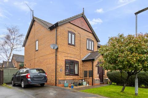 3 bedroom semi-detached house for sale, Hawthorn Rise, Barrow Upon Humber, North Lincs, DN19