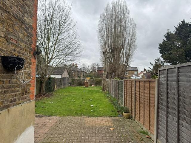 Ground Floor Garden Located in Central Harrow