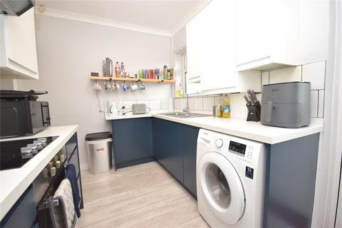 2 bedroom apartment for sale, Redesdale Gardens, Leeds, West Yorkshire