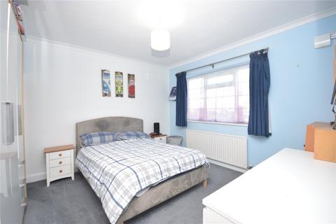 2 bedroom apartment for sale, Redesdale Gardens, Leeds, West Yorkshire