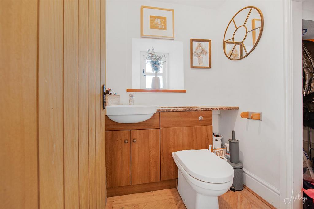 Cloak room