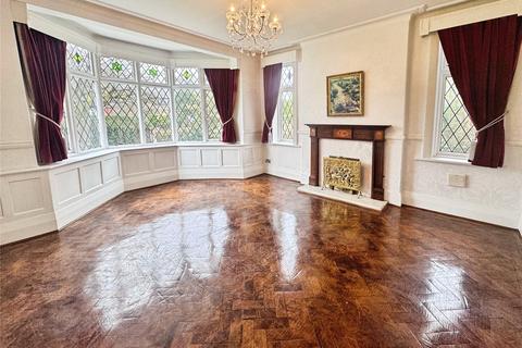 4 bedroom detached house to rent, Cavendish Road, Manchester M30
