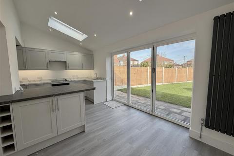 3 bedroom semi-detached house for sale, Tabley Grove, Timperley, Altrincham