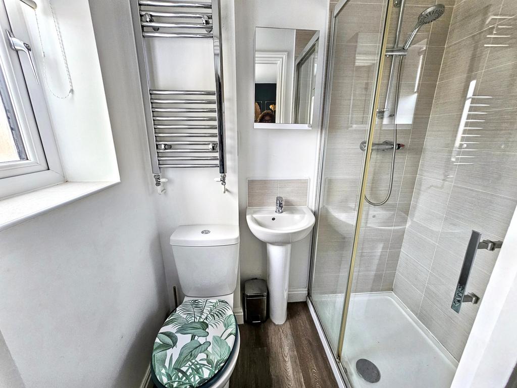 En suite (2)