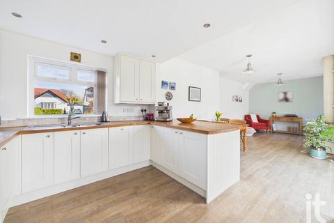 3 bedroom detached bungalow for sale, Andrew Lane, High Lane, Stockport, SK6