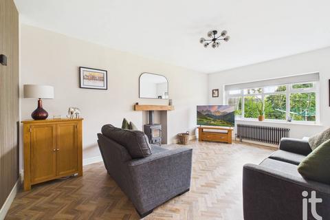 3 bedroom detached bungalow for sale, Andrew Lane, High Lane, Stockport, SK6