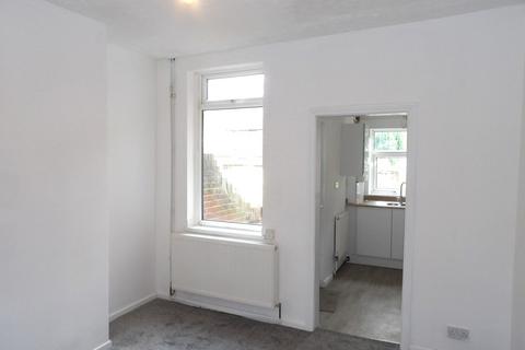 2 bedroom terraced house to rent, Somerset Road,Hyde Park,Doncaster, DN1