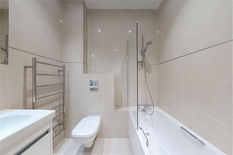 1 bedroom flat to rent, Park Avenue, Bushey, Hertfordshire, WD23