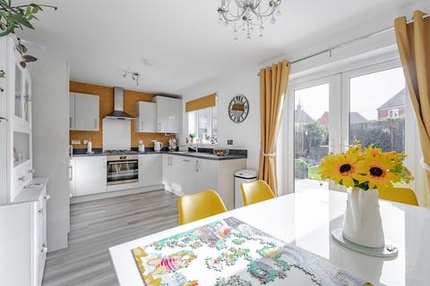 3 bedroom detached house for sale, Hawthorn Drive, New Rackheath