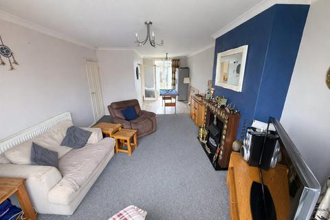 4 bedroom semi-detached house for sale, Lulworth Drive, Leeds LS15