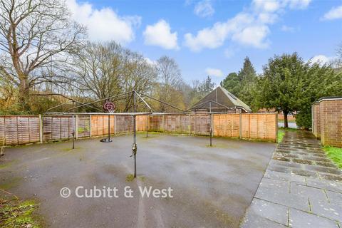 2 bedroom apartment for sale, Levett Road, Leatherhead KT22