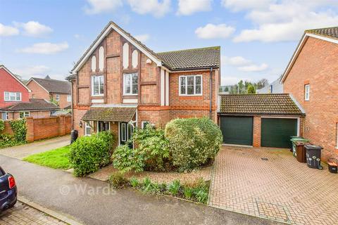 3 bedroom semi-detached house for sale, Albert Reed Gardens, Tovil, Maidstone, Kent
