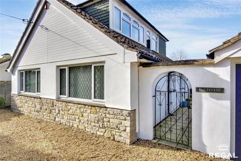 3 bedroom bungalow for sale, Woolsbridge Road, Ashley Heath, Ringwood, BH24