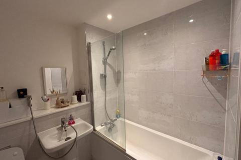 2 bedroom apartment to rent, Suffield Lodge,  High Wycombe,  HP11