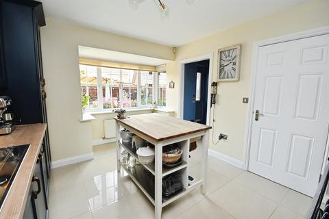 5 bedroom detached house for sale, Claudius Road, North Hykeham, LINCOLN