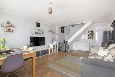 undefined, Barnsnap Close, Horsham