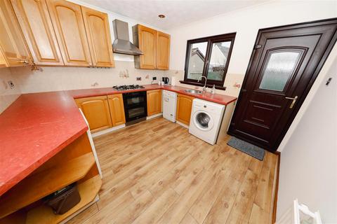 undefined, Caldwell Acre, Kingskettle,