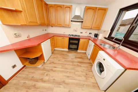 undefined, Caldwell Acre, Kingskettle,