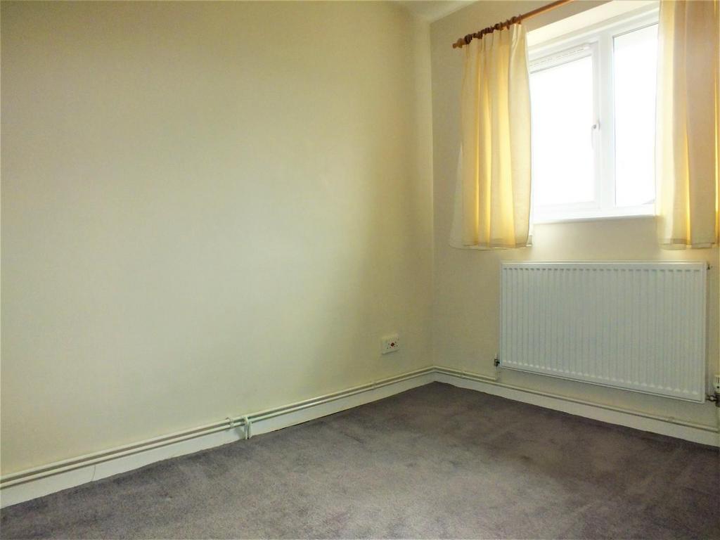 Bedroom..jpg