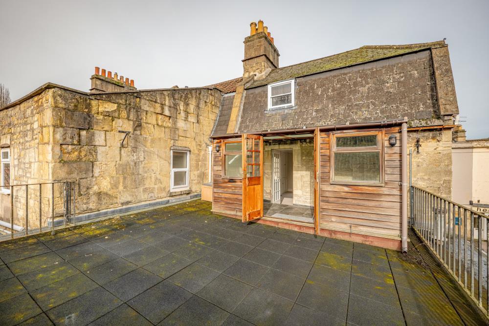 Outside and conservatory.jpg