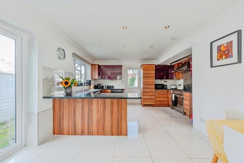4 bedroom semi-detached house for sale, Emlyn Road, Redhill
