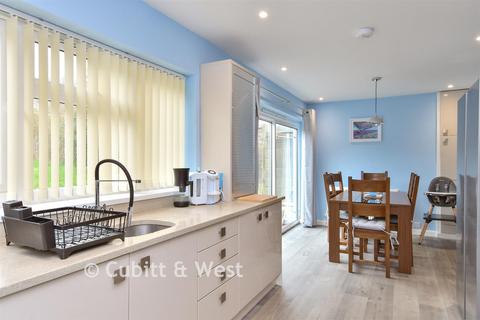 3 bedroom semi-detached bungalow for sale, First Avenue, Newhaven BN9