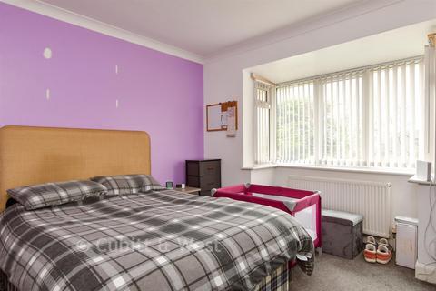 3 bedroom semi-detached bungalow for sale, First Avenue, Newhaven BN9