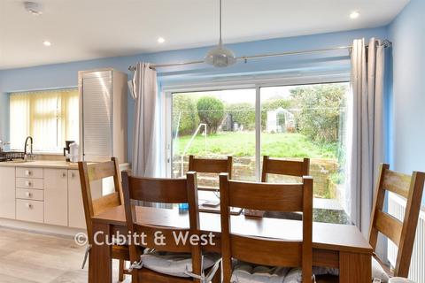 3 bedroom semi-detached bungalow for sale, First Avenue, Newhaven BN9