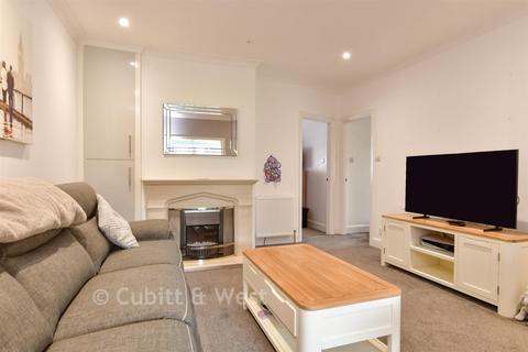 3 bedroom semi-detached bungalow for sale, First Avenue, Newhaven BN9