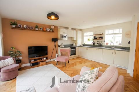 2 bedroom semi-detached house for sale, Charlton Place, Studley, B80