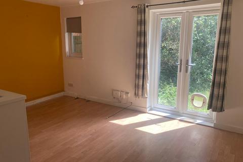 undefined, Pomander Crescent, Walnut Tree, Milton Keynes