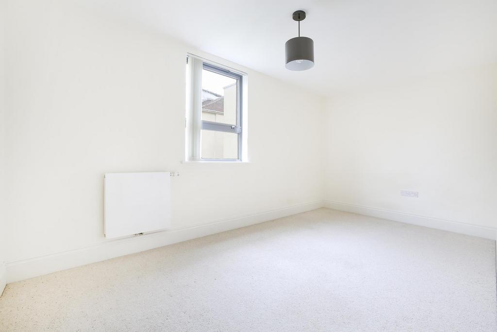 Bedroom ()