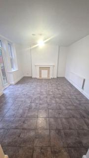 2 bedroom flat to rent, Shrewsbury Road, Prenton CH43