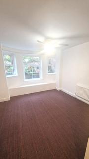 2 bedroom flat to rent, Shrewsbury Road, Prenton CH43