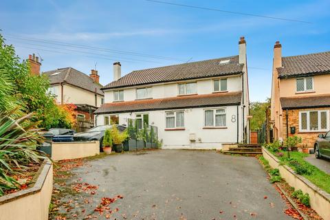 4 bedroom semi-detached house for sale, Woodlands Road, Redhill