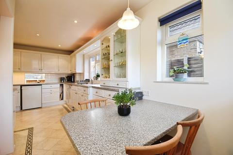 4 bedroom detached house for sale, Perry Street, Billericay