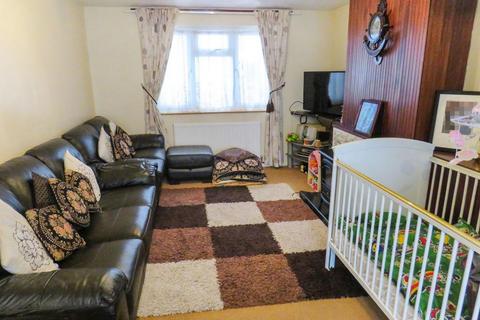 3 bedroom semi-detached house for sale, Walton Drive, High Wycombe HP13