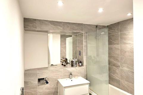 1 bedroom apartment to rent, The Colonnade, Maidenhead, Berkshire, SL6
