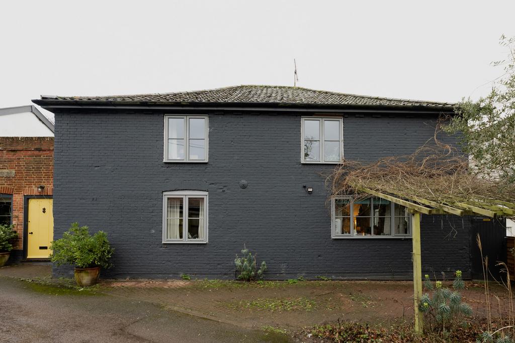 327956 - Chapel House, Halesworth-67.jpg