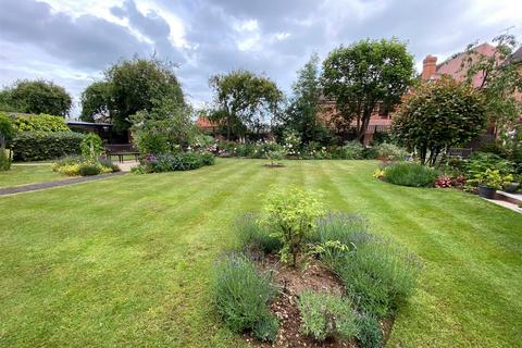 undefined, Santler Court, Malvern