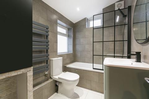 undefined, LONDON SE5