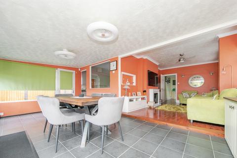 4 bedroom detached house for sale, Seafield Road, Harwich