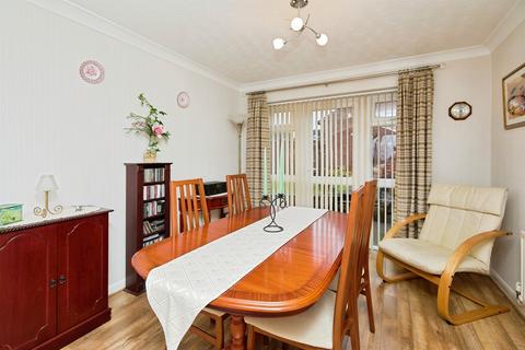 4 bedroom detached house for sale, Clipstone Gardens, Oakwood, Derby