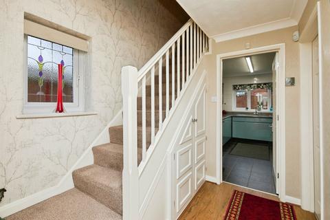 4 bedroom detached house for sale, Clipstone Gardens, Oakwood, Derby