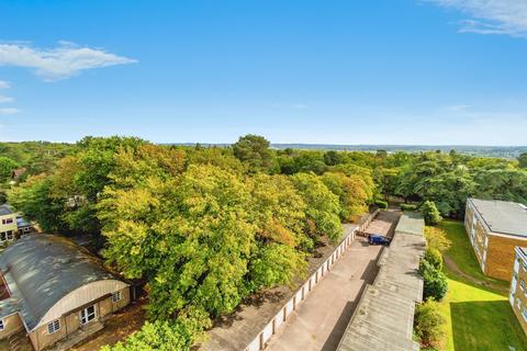 2 bedroom flat for sale, Bassett Avenue, Southampton