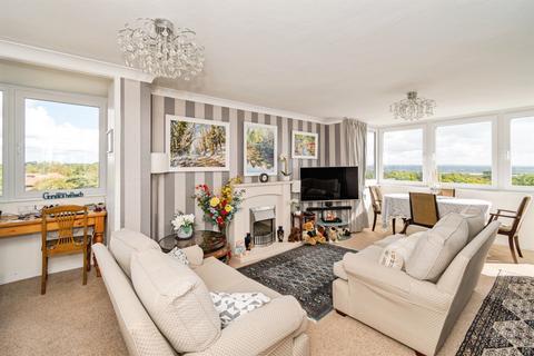 2 bedroom flat for sale, Bassett Avenue, Southampton