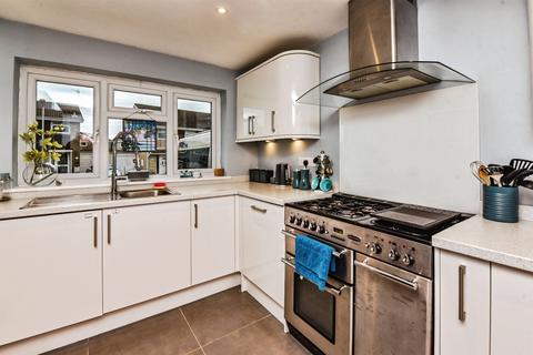 undefined, Ludlow Close, Frome