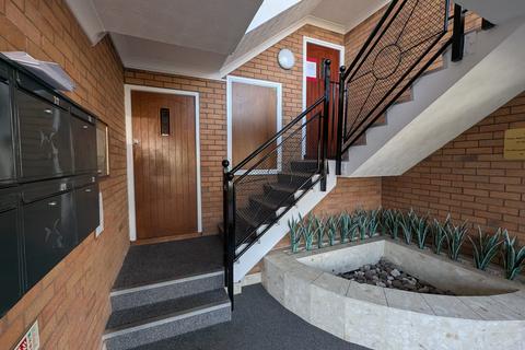 2 bedroom apartment for sale, Priory Wharf, Birkenhead