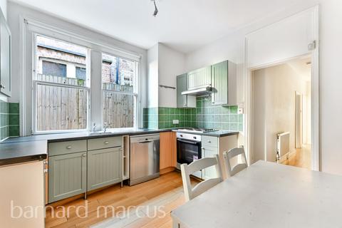 2 bedroom ground floor flat for sale, Cricklade Avenue, London